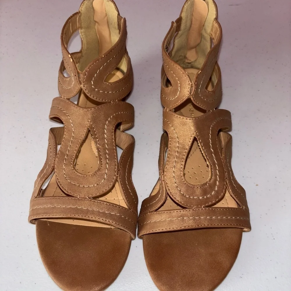 Comfortview Tan Sandals with Intricate Cut-Outs and Zipper